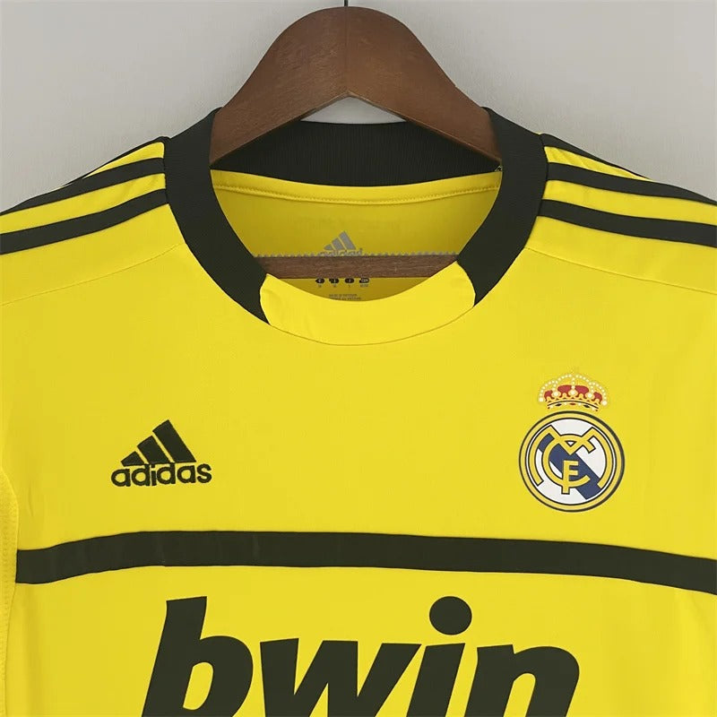 Real Madrid 2011/2012 Goalkeeper - Fan Version [Adult]