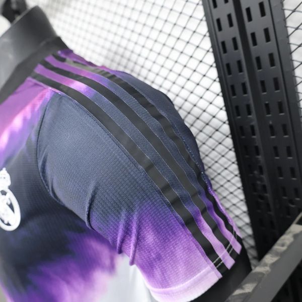 Real Madrid 2025/2026 Special Edition - Player Version [Adult]