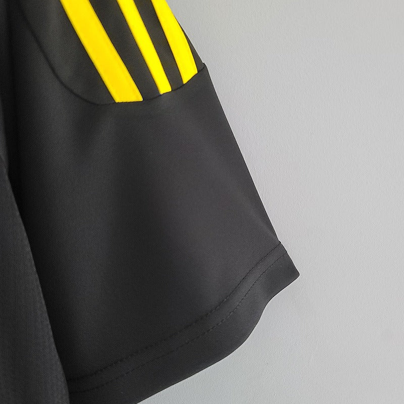 Real Madrid 2011/2012 Goalkeeper - Fan Version [Adult]