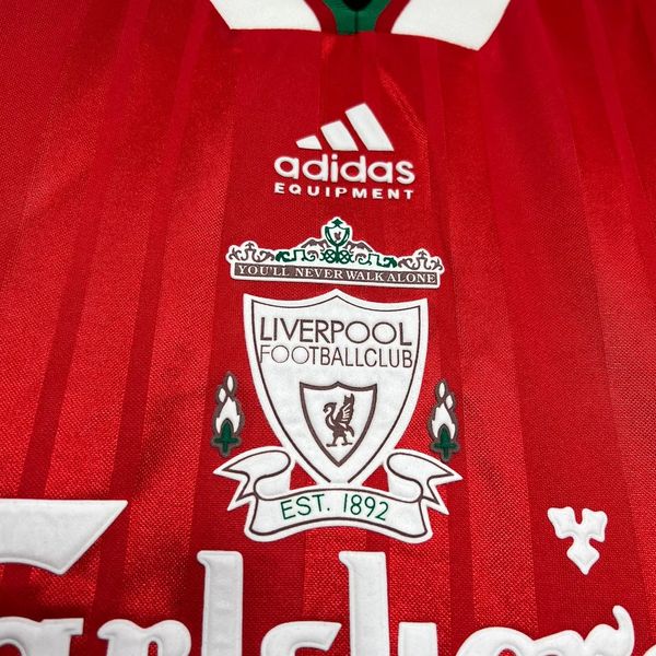 Retro Liverpool FC 1993-1995 Home Fan