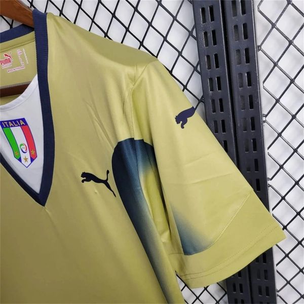 Retro Italy 2006 Goalkeeper Golden