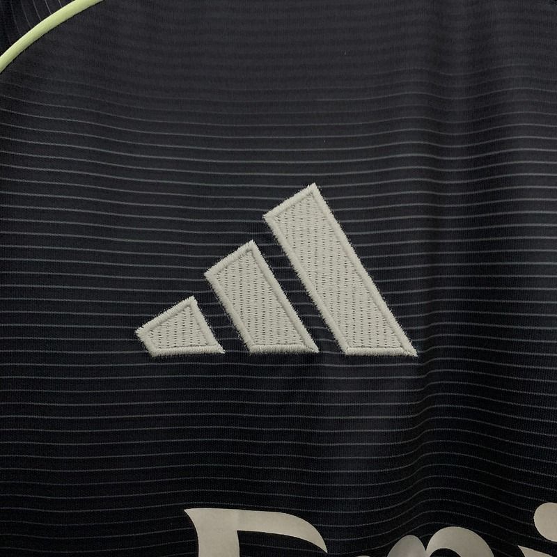 Real Madrid Extérieur 2025/2026 - Version Fan [Adulte]