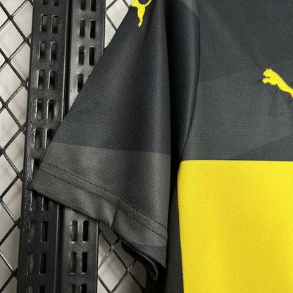 Borussia Dortmund 2024-2025 Away Fan