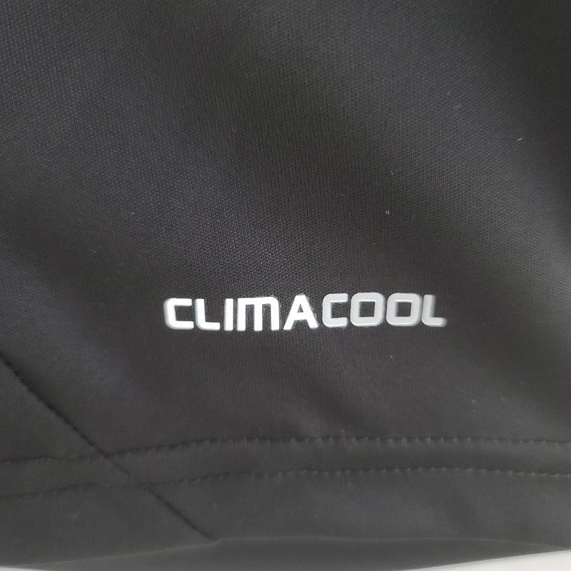 Real Madrid 2011/2012 Goalkeeper - Fan Version [Adult]
