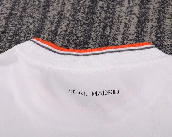 Real Madrid 2013/2014 Portero Local - Versión Fan [Niños]