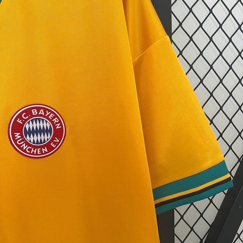 FC Bayern München 1993/1995 Away - Fan Version [Adult]