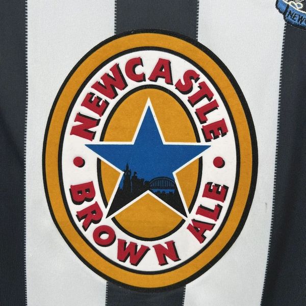 Newcastle United 1999/2000 Local - Versión Aficionado [Adulto]