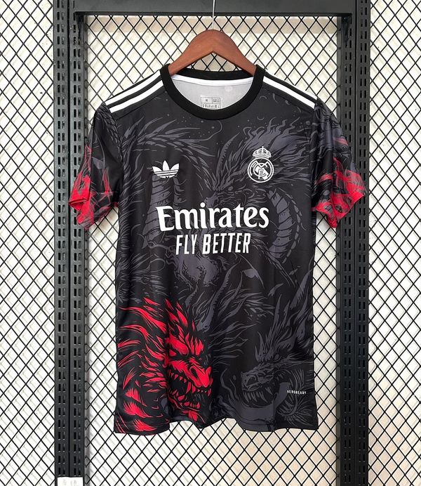 Real Madrid 2025/2026 Édition Spéciale Dragon - Version Fan [Adulte]
