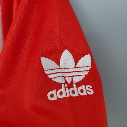 Manchester United 1985/1986 Home - Player Version [Adult]