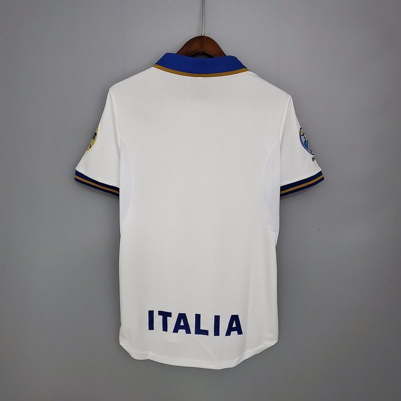 Retro Italy 1996 Away Fan