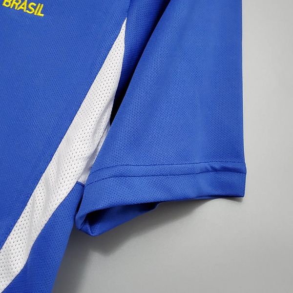 Retro Brazil 2002 Away Fan