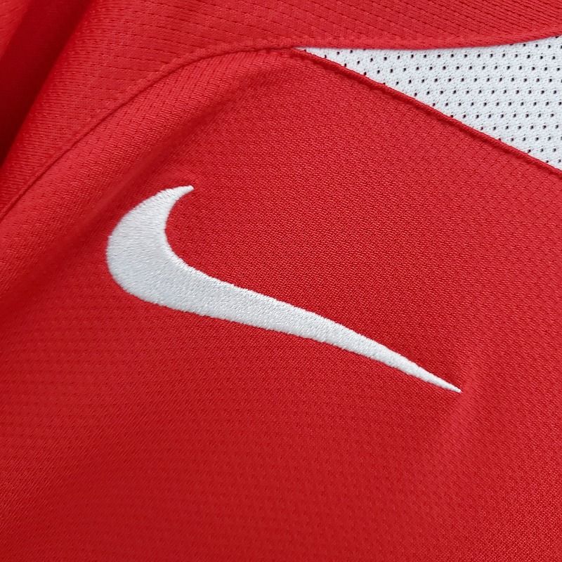 Manchester United 2005/2006 Home - Player Version [Adult]