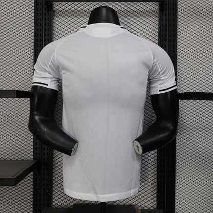 Newcastle United 2025/2026 Home - Player Version [Adult]
