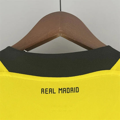 Real Madrid 2011/2012 Goalkeeper - Fan Version [Adult]