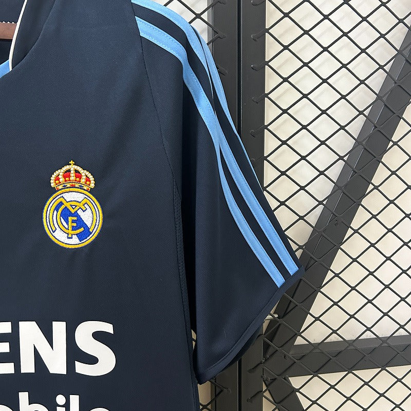 Real Madrid 2003/2004 Visitante - Versión Fan [Adulto]