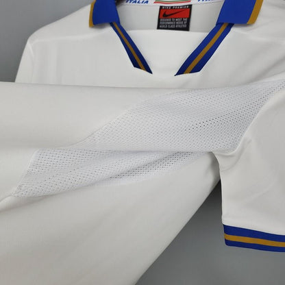 Retro Italy 1996 Away Fan