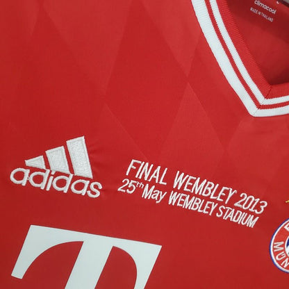 Retro Bayern München 2013-2014 Home Long Sleeve Fan