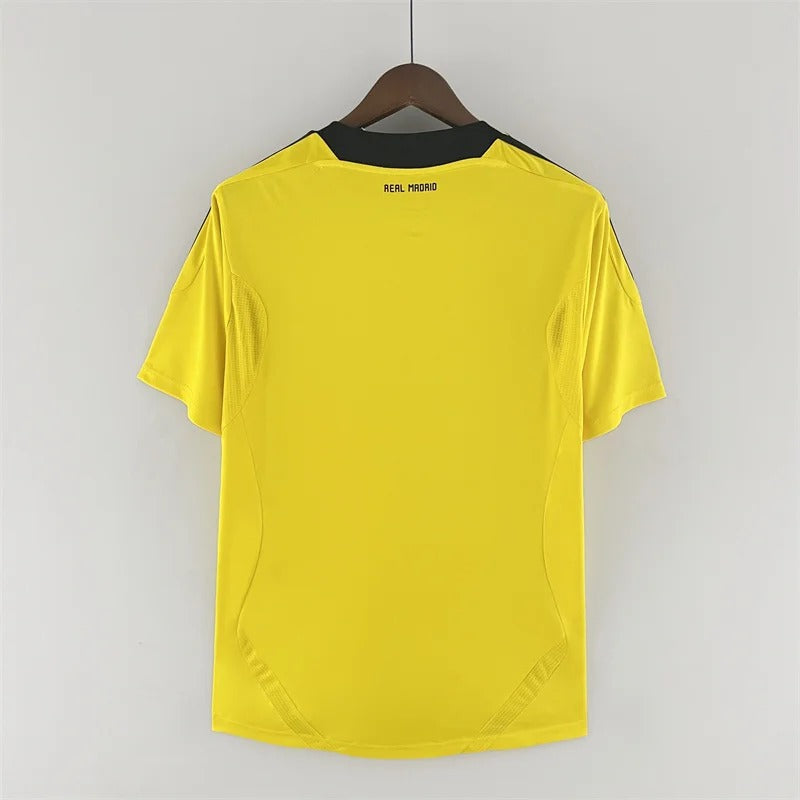 Real Madrid 2011/2012 Goalkeeper - Fan Version [Adult]