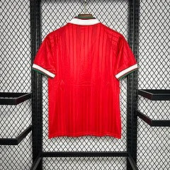 Retro Liverpool FC 1993-1995 Home Fan
