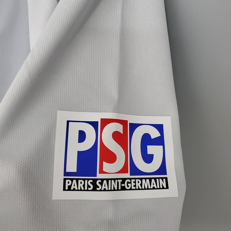 Retro Paris Saint-Germain 2001-2002 Away Fan