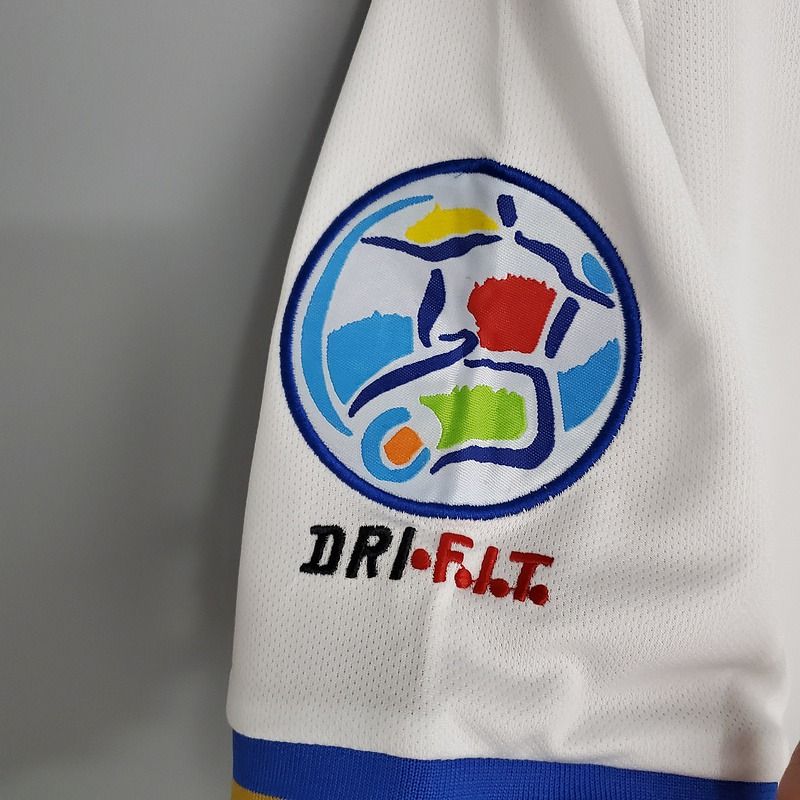 Retro Italy 1996 Away Fan