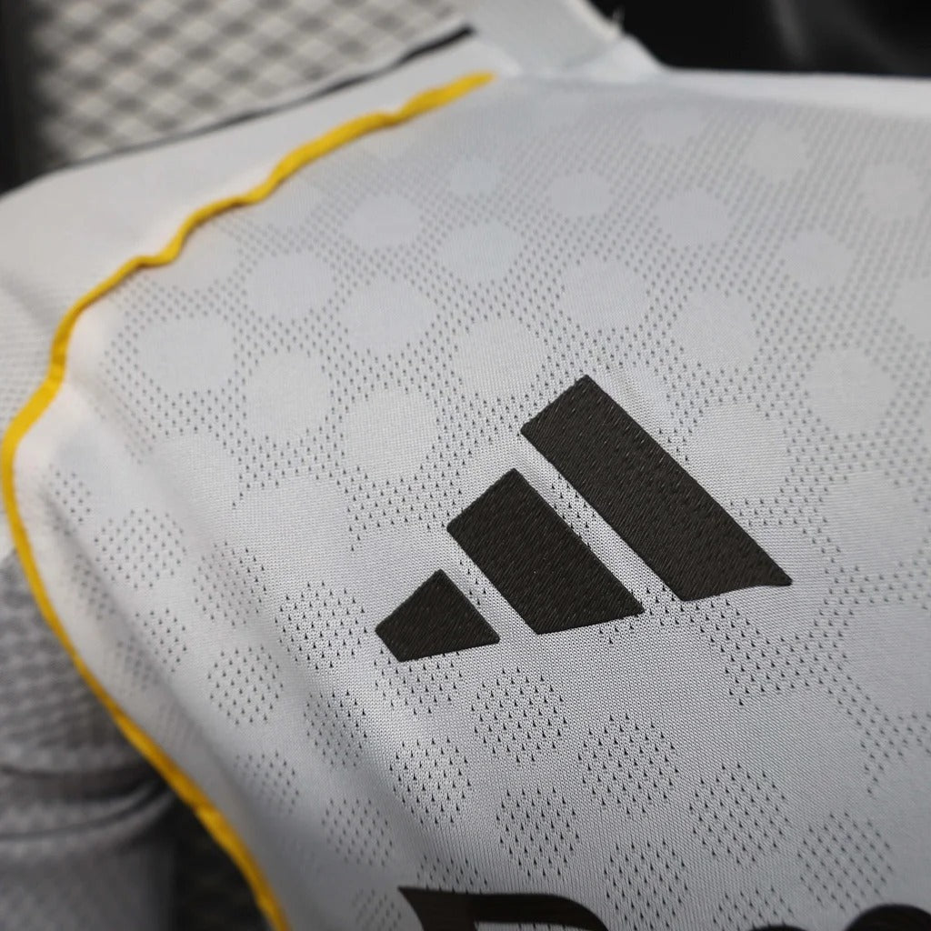 Real Madrid 2025/2026 Home Long Sleeve - Fan Version [Adult]