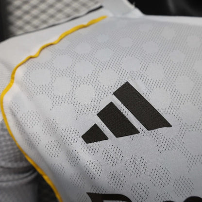 Real Madrid 2025/2026 Home Long Sleeve - Fan Version [Adult]