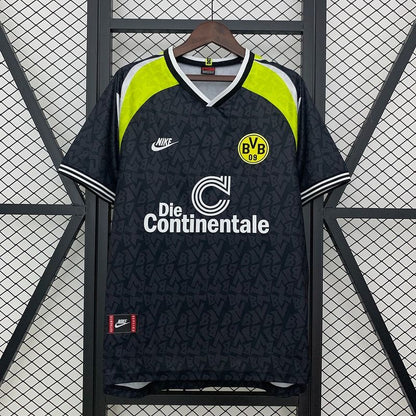 Retro Borussia Dortmund 1995-1996 Away Fan