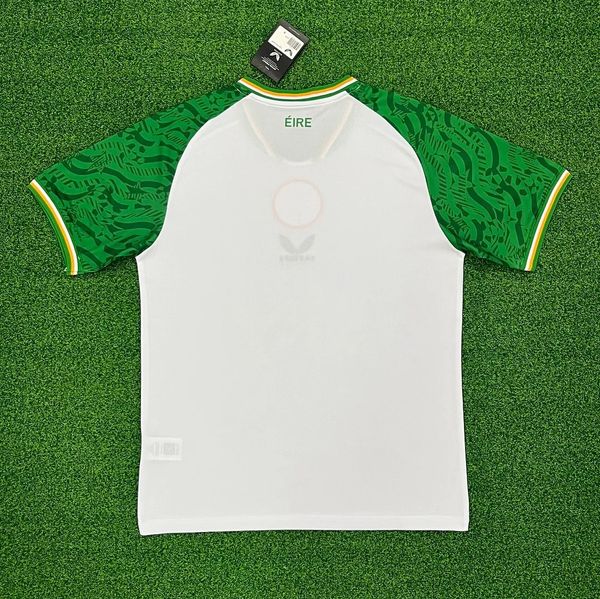 Ireland 2025-2026 Away Fan