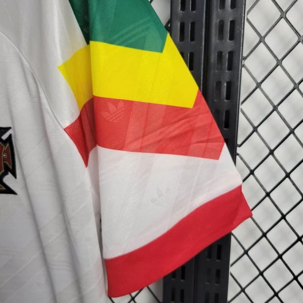 Retro Portugal 1992-1994 Away Fan