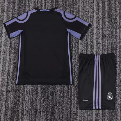 Real Madrid 2016/2017 Away Goalkeeper - Fan Version [Kids]