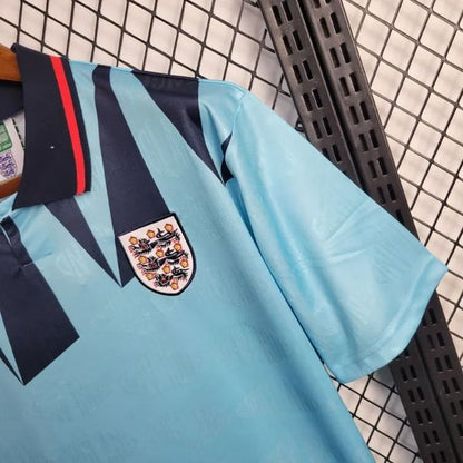 Aficionado del tercer uniforme retro de Inglaterra 1992