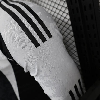 Juventus FC 2024/2025 Home Long Sleeve - Player Version Adult