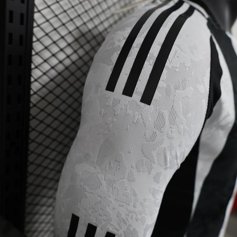 Juventus FC 2024/2025 Home Long Sleeve - Player Version Adult