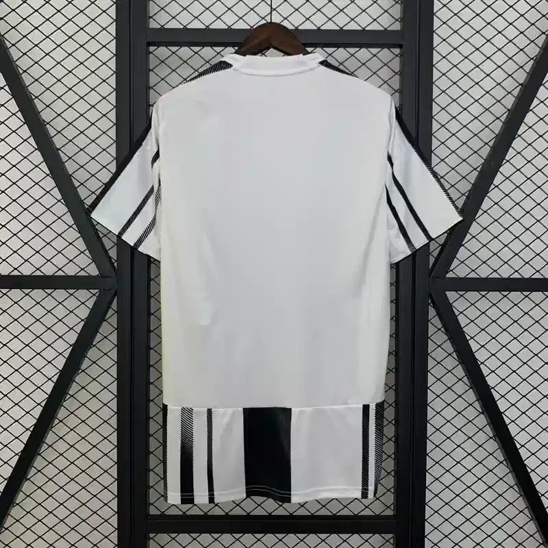 Juventus FC 2025/2026 Local - Versión Aficionado [Adulto]