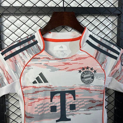 FC Bayern Munich 2025/2026 Away - Fan Version [Kids]