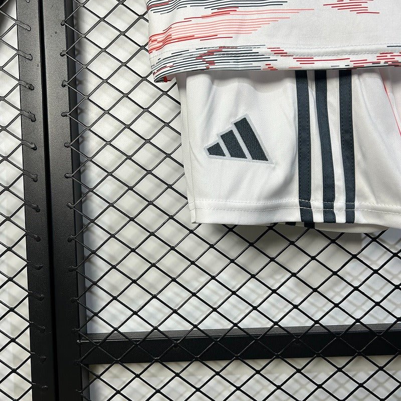 FC Bayern Munich 2025/2026 Away - Fan Version [Kids]