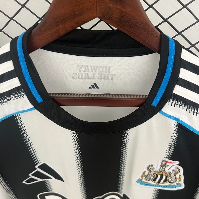 Newcastle United 2025/2026 Home - Fan Version [Adult]