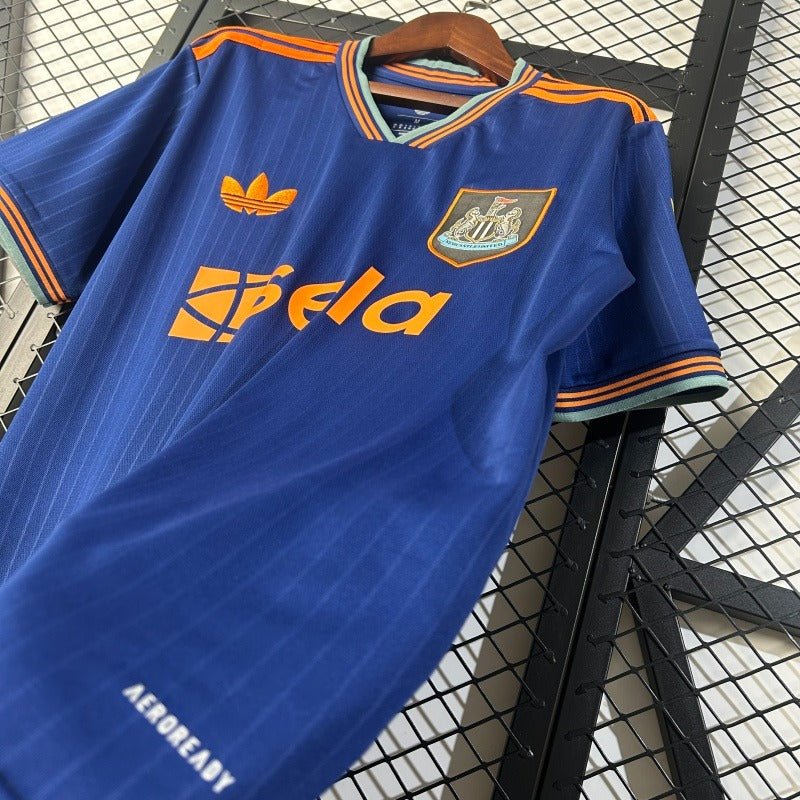 Newcastle United 2025/2026 Tercera - Versión Fan [Adulto]