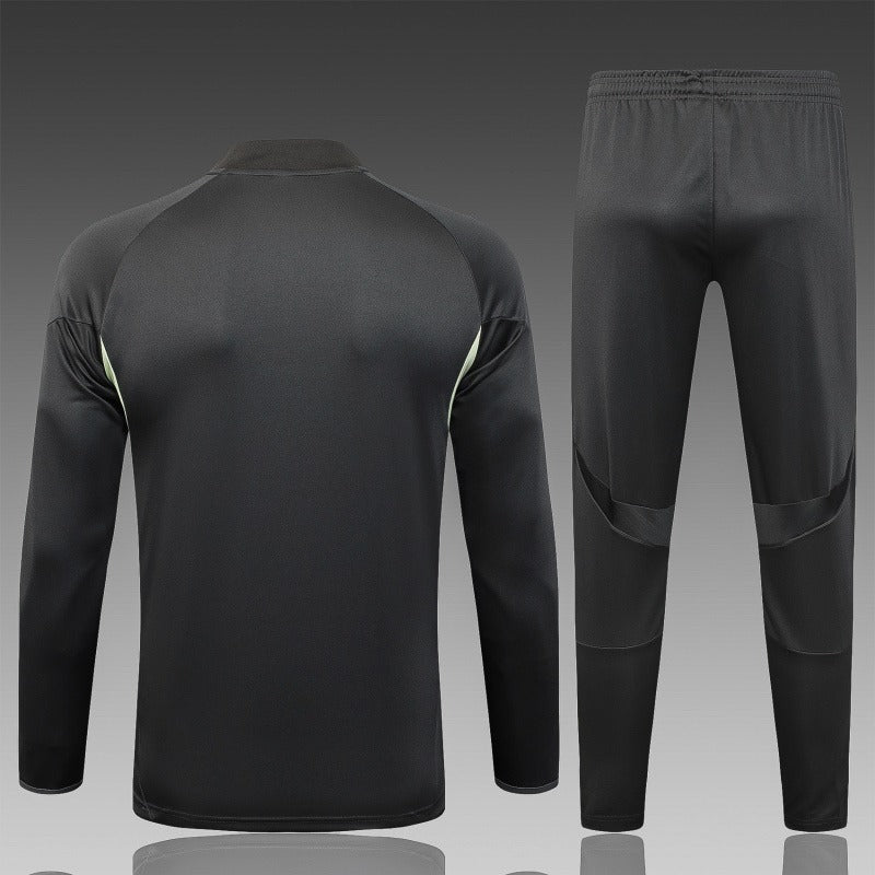 Conjunto de entrenamiento Real Madrid CF 2025/2026 de media cremallera - Versión para aficionados [Adulto]