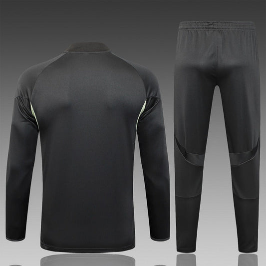 Conjunto de entrenamiento Real Madrid CF 2025/2026 de media cremallera - Versión para aficionados [Adulto]