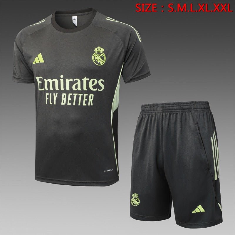 Conjunto de entrenamiento de manga corta edición especial Real Madrid 2025/2026 - Versión aficionado [Adulto]