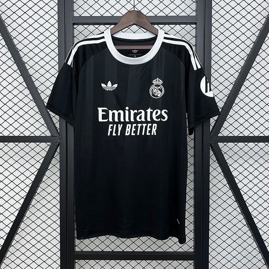 Real Madrid 2025/2026 Edición Especial - Versión Aficionado [Adulto]