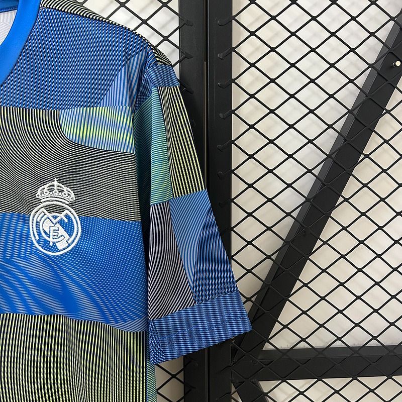 Real Madrid 2025/2026 Training Shirt - Fan Version [Adult]