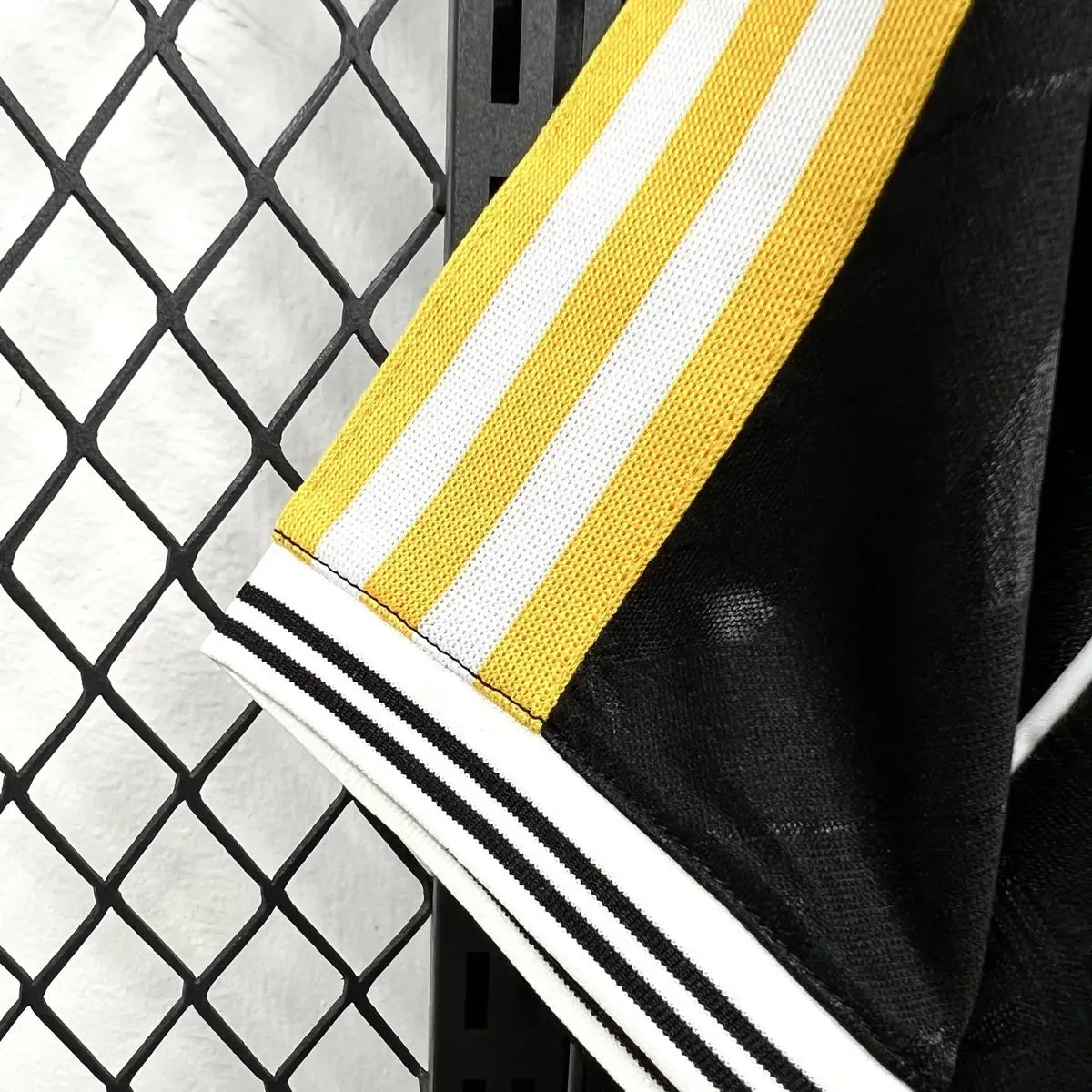 Real Madrid 2026-2027 Casual Fan Jersey #2 - View 4