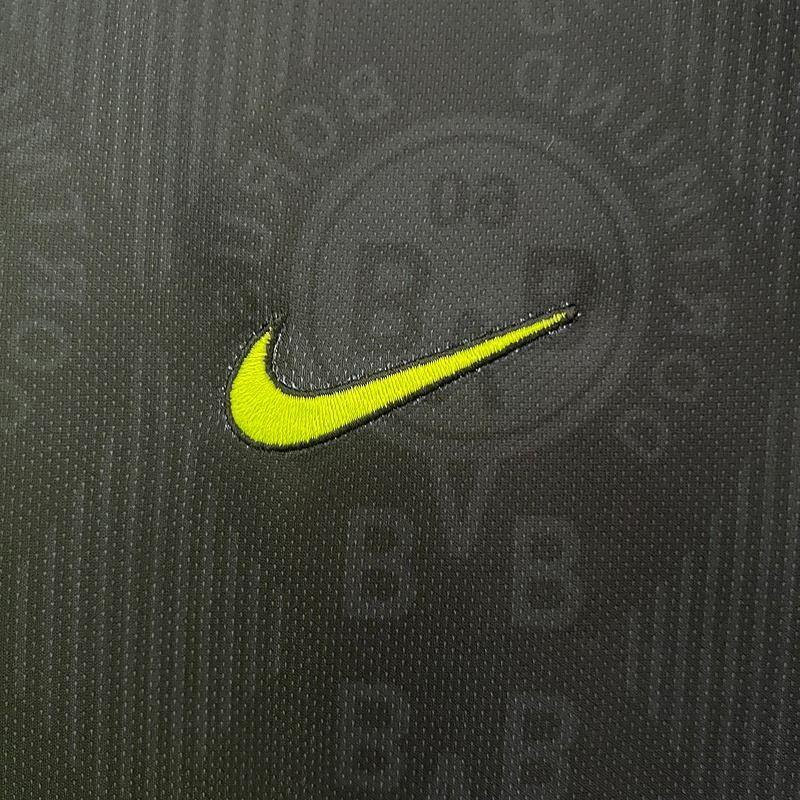 Retro Borussia Dortmund 1996-1997 Away Fan