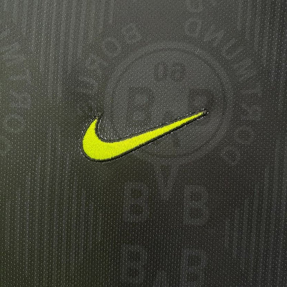 Retro Borussia Dortmund 1996-1997 Away Fan