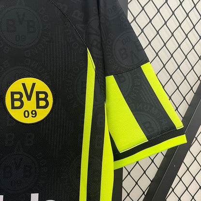 Retro Borussia Dortmund 1996-1997 Away Fan