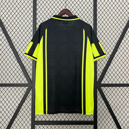 Retro Borussia Dortmund 1996-1997 Away Fan