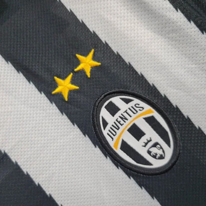 Juventus FC 2010/2011 Home Retro - Fan Version [Adult]
